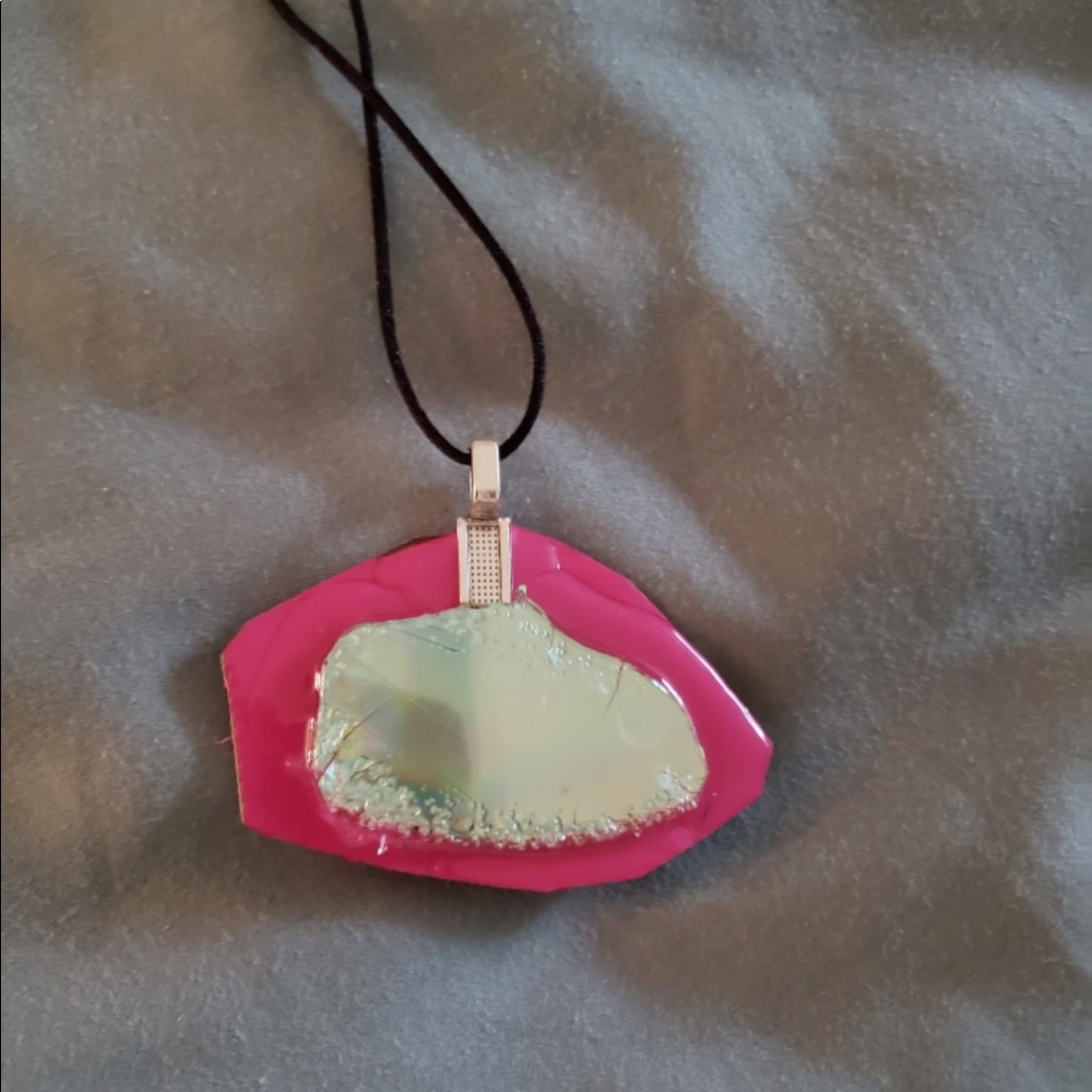 💕🤍Necklace🤍💕 - Picture 4 of 5